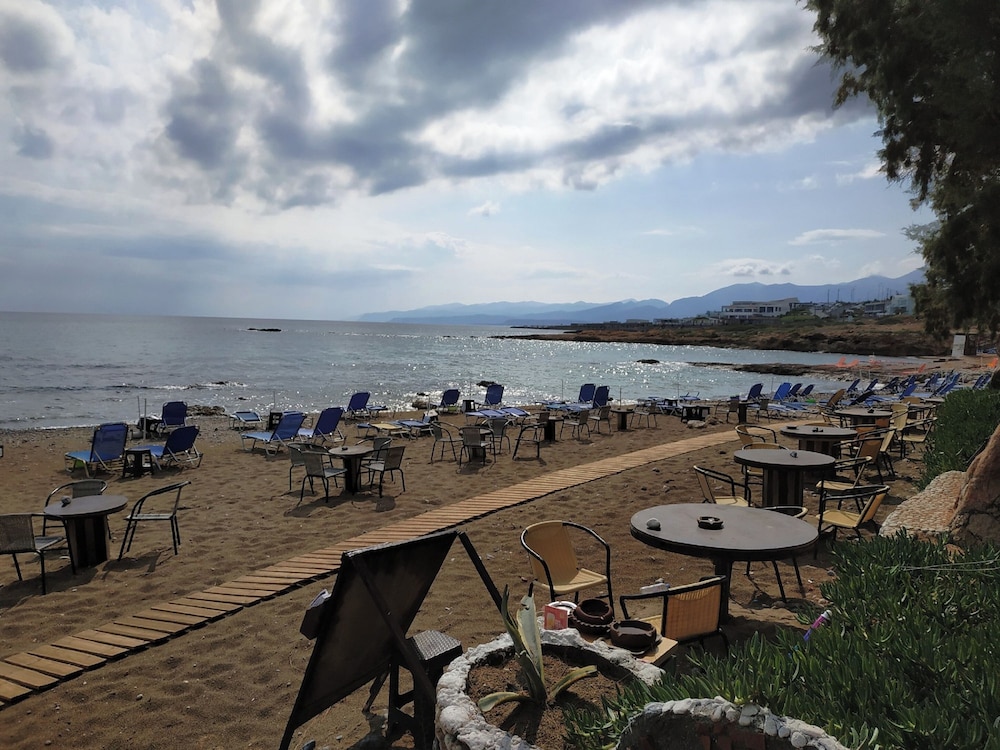 Iliostasi Beach Apartments — Beach in Hersonissos