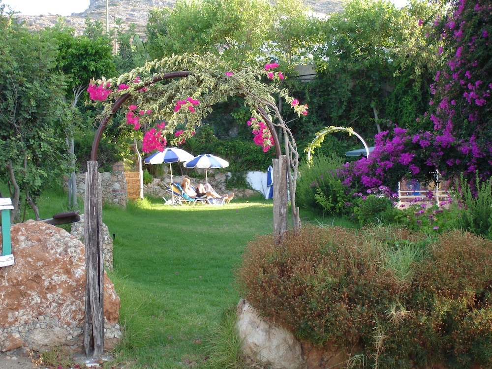 Iliostasi Beach Apartments — Attractions in the area in Hersonissos