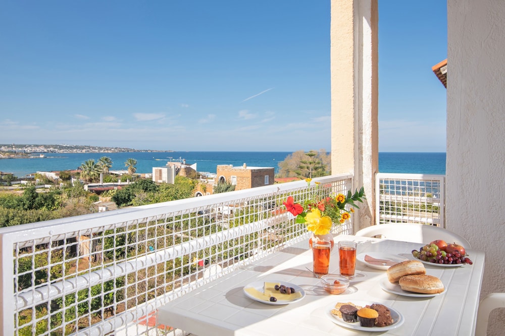 Iliostasi Beach Apartments — Attractions in the area in Hersonissos
