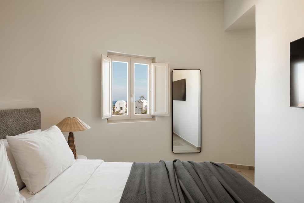 Amaria Beach Resort — Hotel rooms in Kamari, South Aegean