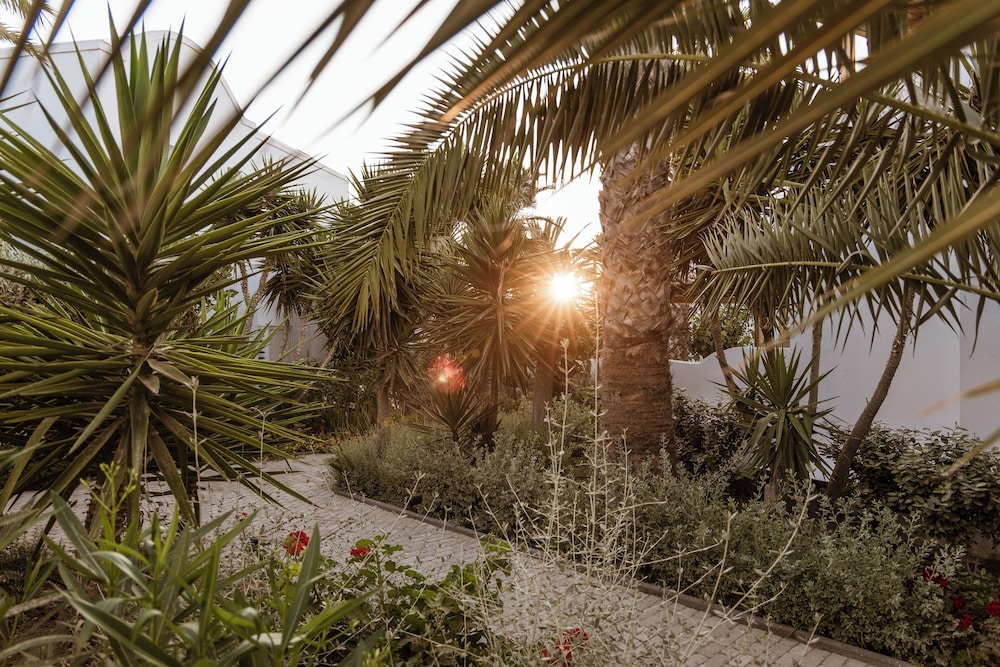 Amaria Beach Resort — Hotel building in Kamari, South Aegean