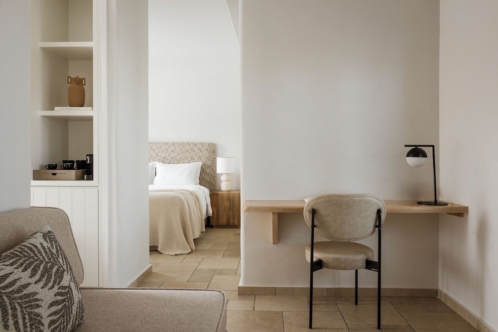 Amaria Beach Resort — Hotel rooms in Kamari, South Aegean