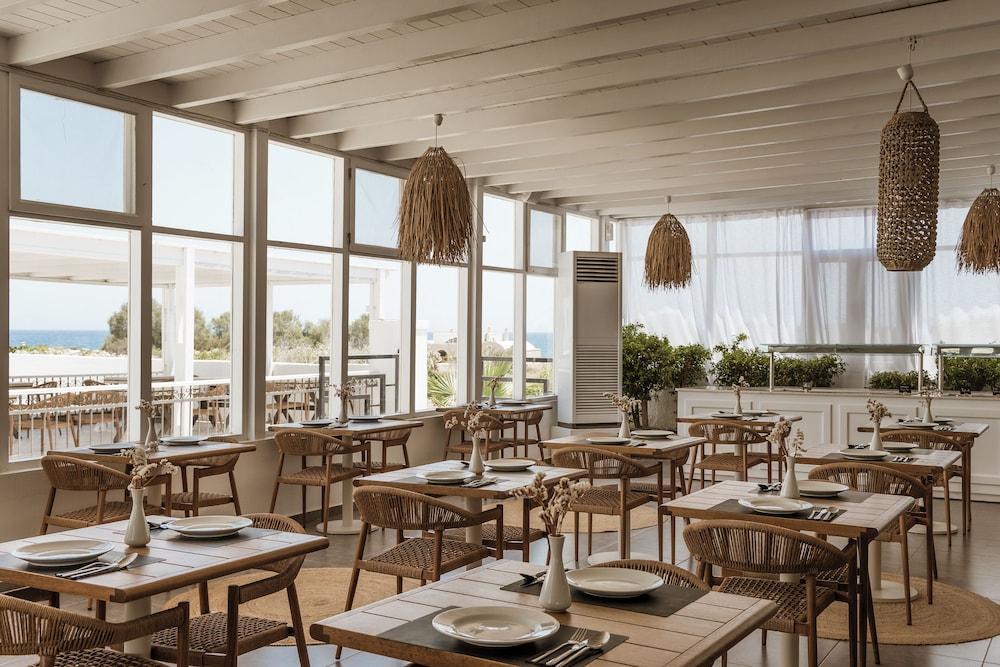 Amaria Beach Resort — Restaurant & bars in Kamari, South Aegean