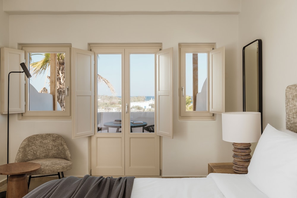 Amaria Beach Resort — Hotel rooms in Kamari, South Aegean