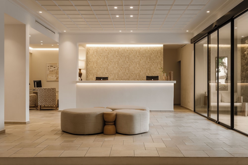 Amaria Beach Resort — Hotel building in Kamari, South Aegean