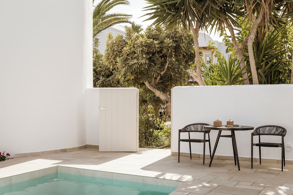 Amaria Beach Resort — Swimming pool in Kamari, South Aegean