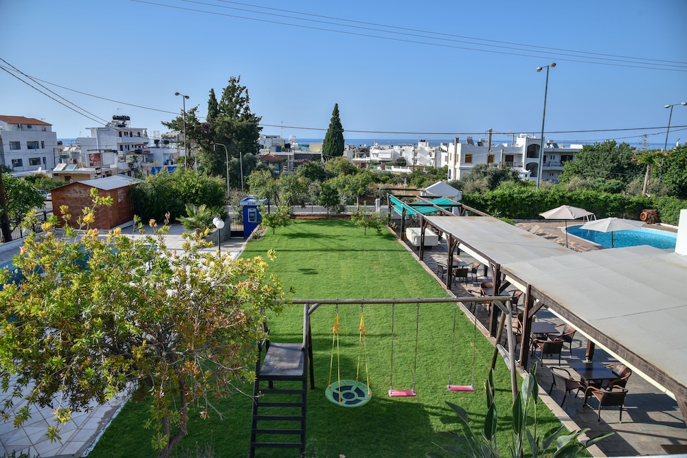 Iraklis Studios & Apartments — Attractions for children in Stalida
