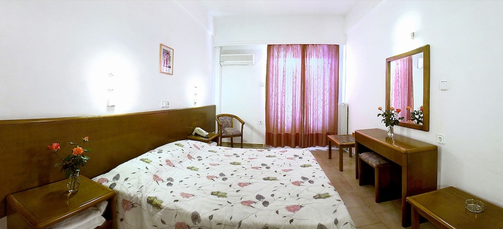 Irinna Hotel — Hotel rooms in Svoronata, Ionian Islands