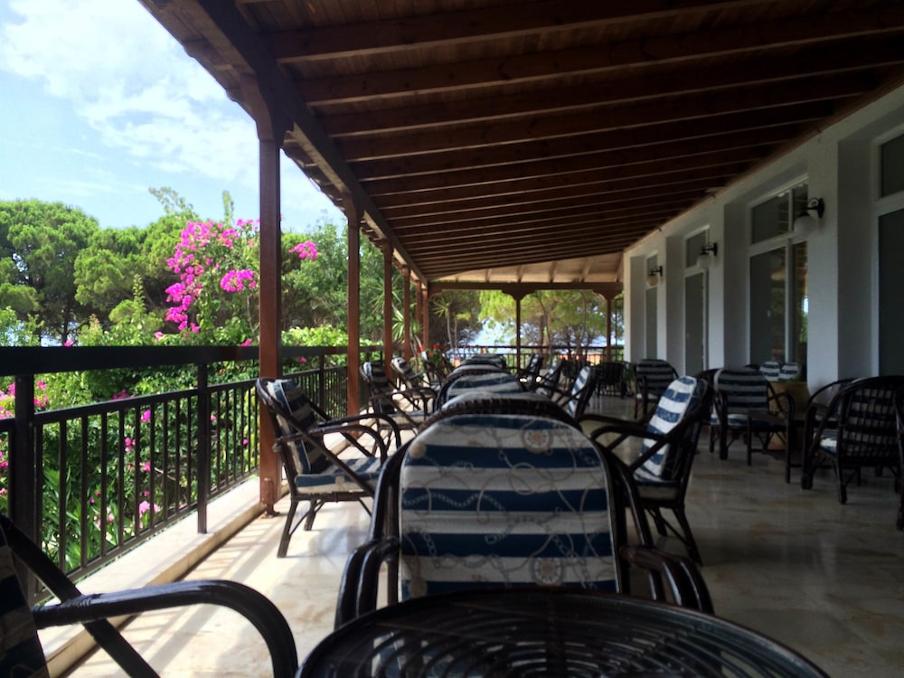 Irinna Hotel — Restaurant & bars in Svoronata, Ionian Islands