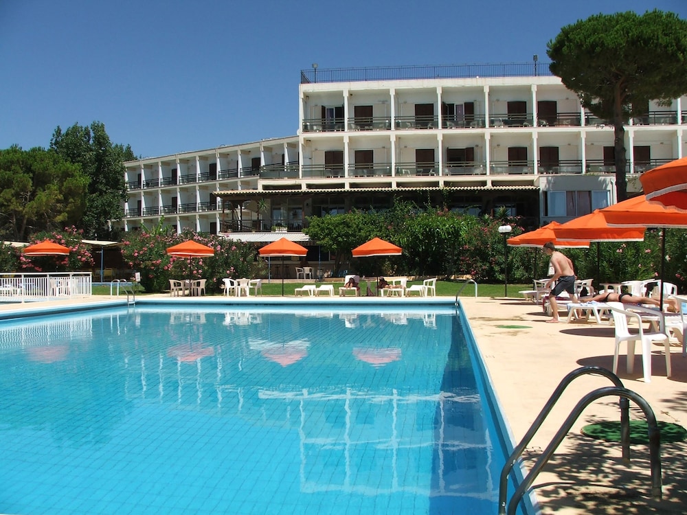 Irinna Hotel — Swimming pool in Svoronata, Ionian Islands