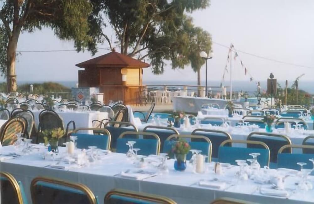 Irinna Hotel — Restaurant & bars in Svoronata, Ionian Islands