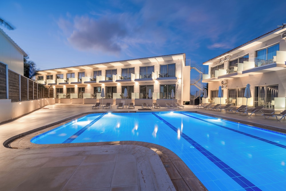 Karras Grande Resort — Hotel building in Tsilivi, Ionian Islands