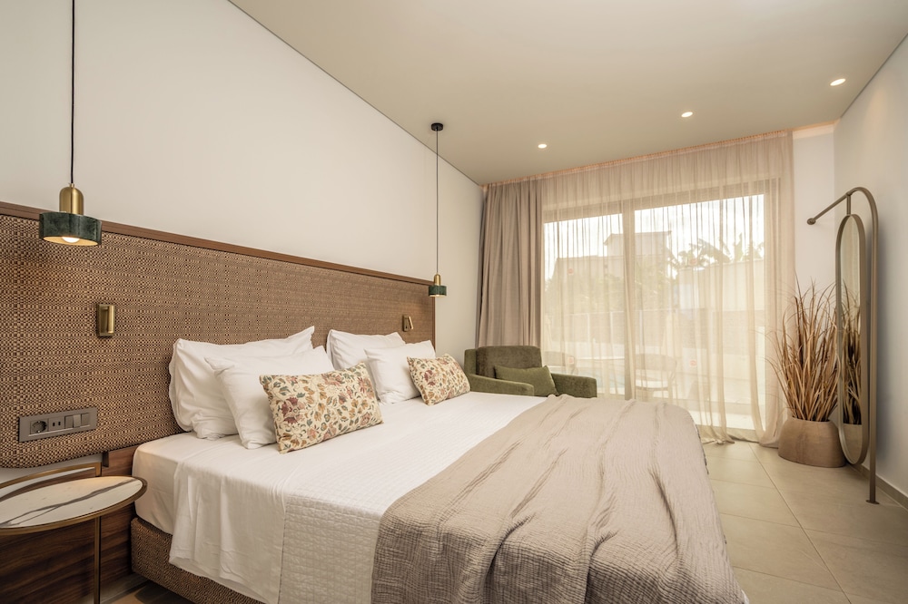 Karras Grande Resort — Hotel rooms in Tsilivi, Ionian Islands