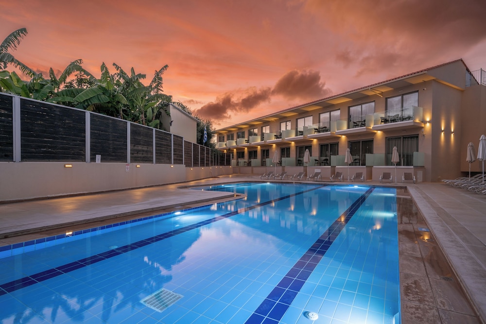 Karras Grande Resort — Swimming pool in Tsilivi, Ionian Islands
