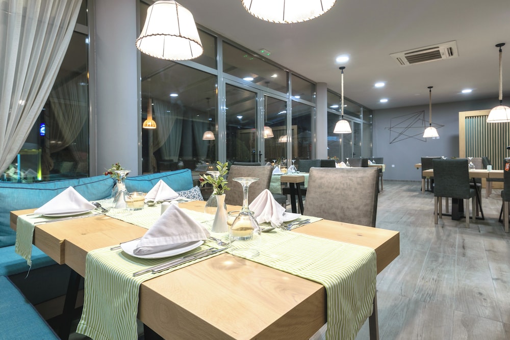 Karras Grande Resort — Restaurant & bars in Tsilivi, Ionian Islands