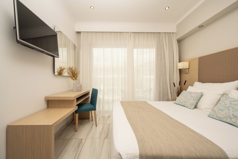 Karras Grande Resort — Hotel rooms in Tsilivi, Ionian Islands