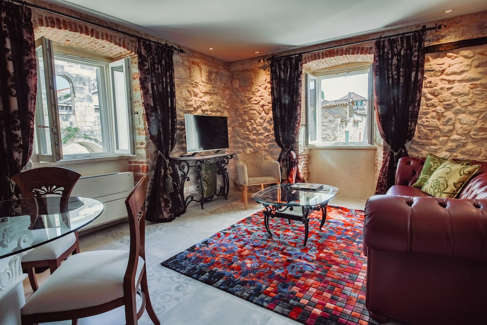 Villa Nepos Hotel — Hotel rooms in Split, Split-Dalmatia