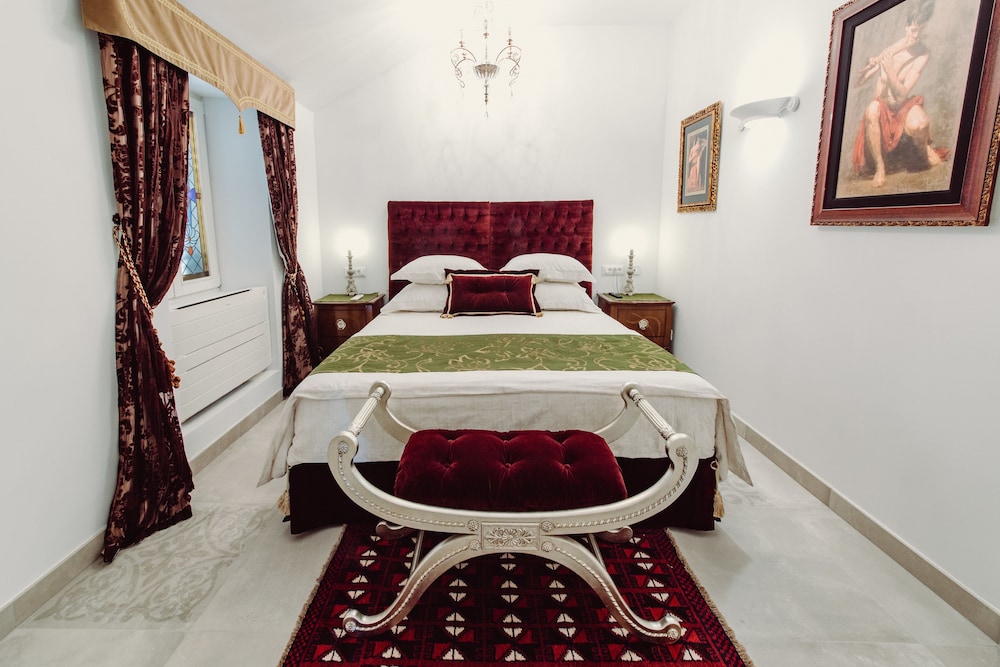 Villa Nepos Hotel — Hotel rooms in Split, Split-Dalmatia