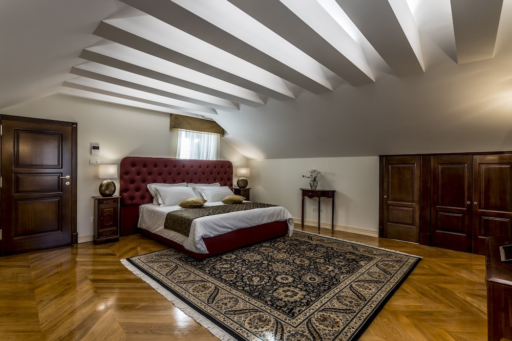 Villa Nepos Hotel — Hotel rooms in Split, Split-Dalmatia