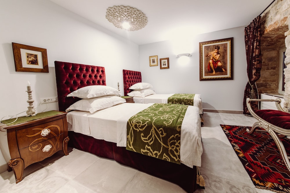 Villa Nepos Hotel — Hotel rooms in Split, Split-Dalmatia