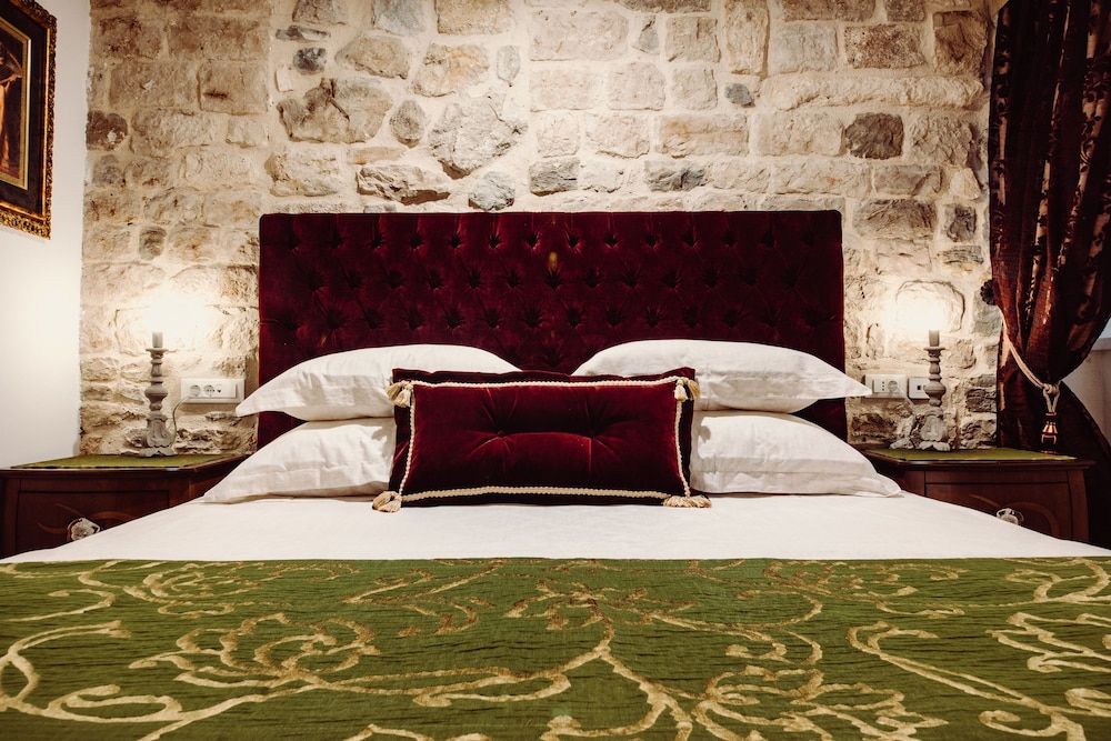 Villa Nepos Hotel — Hotel rooms in Split, Split-Dalmatia