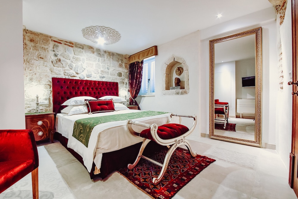 Villa Nepos Hotel — Hotel rooms in Split, Split-Dalmatia