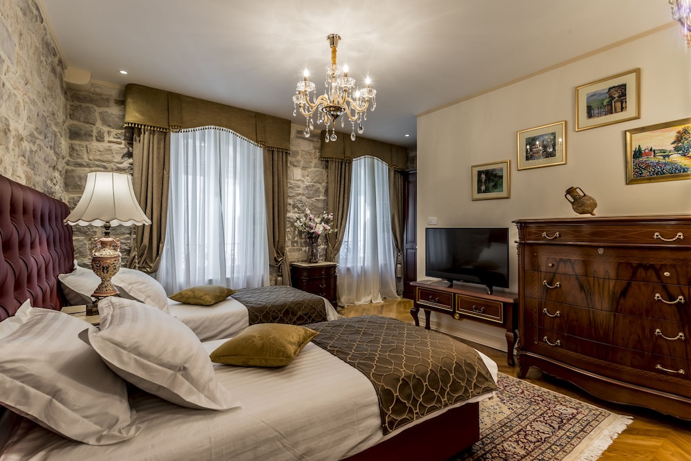 Villa Nepos Hotel - zdjęcie 4