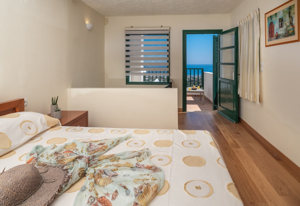 Kalimera Village — Hotel rooms in Hersonissos