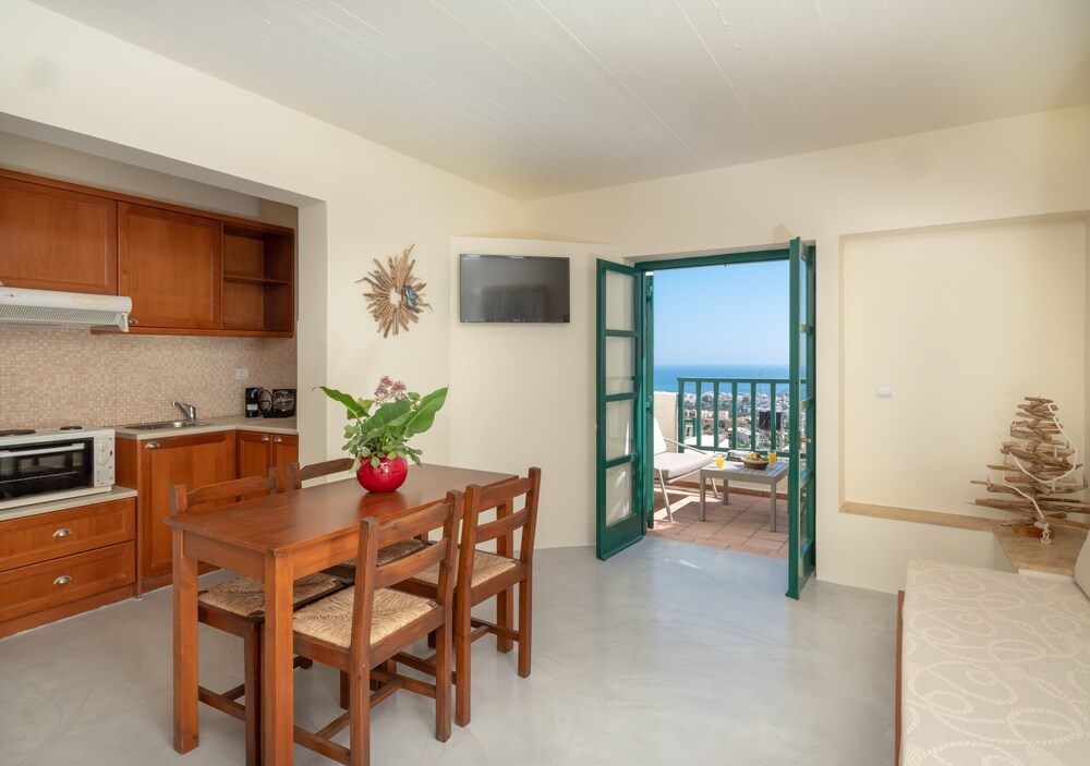 Kalimera Village — Hotel rooms in Hersonissos