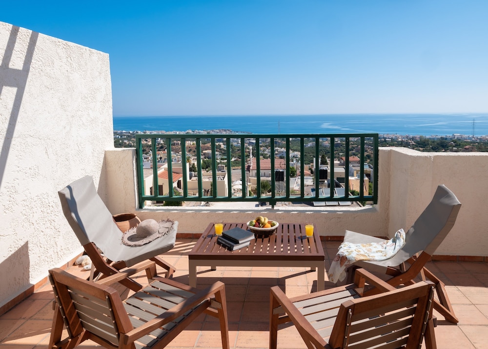 Kalimera Village — Hotel rooms in Hersonissos