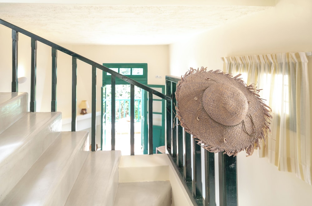 Kalimera Village — Hotel building in Hersonissos