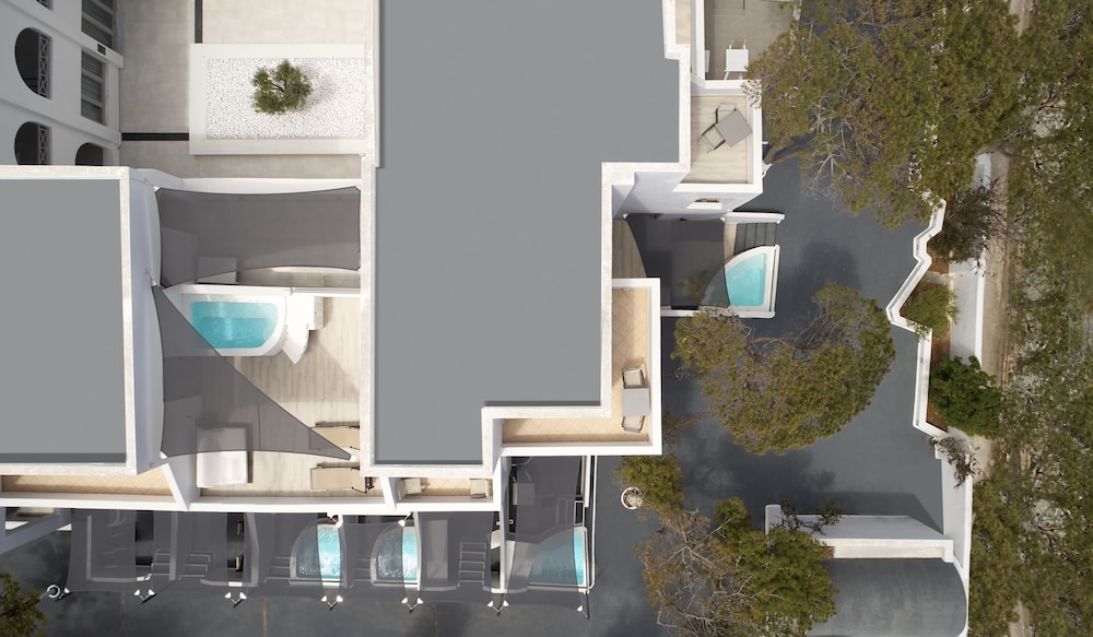 Kalisti Hotel & Suites — Hotel building in Karterados, South Aegean