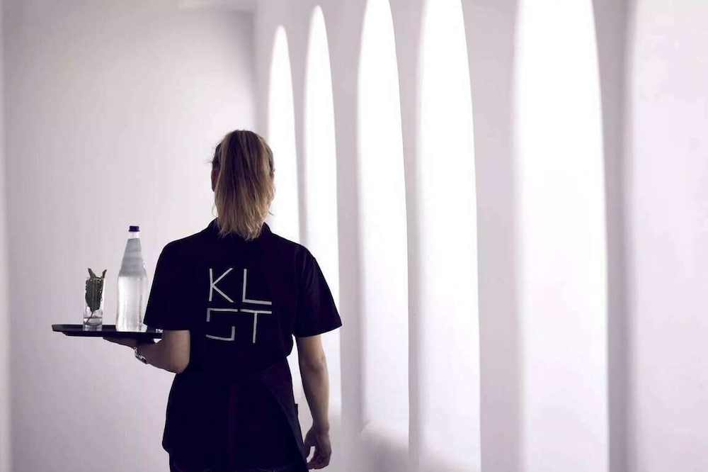 Kalisti Hotel & Suites — Restaurant & bars in Karterados, South Aegean