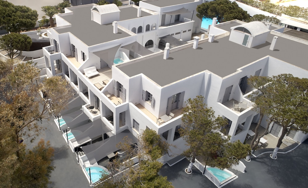 Kalisti Hotel & Suites — Hotel building in Karterados, South Aegean