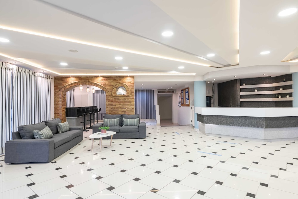 Karras Hotel — Restaurant & bars in Laganas, Ionian Islands