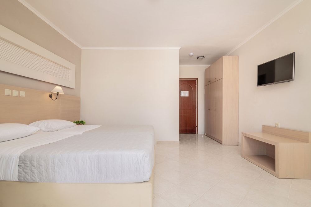 Karras Hotel — Hotel rooms in Laganas, Ionian Islands