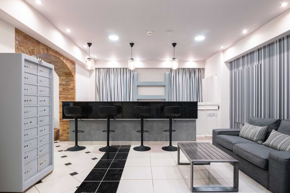 Karras Hotel — Restaurant & bars in Laganas, Ionian Islands