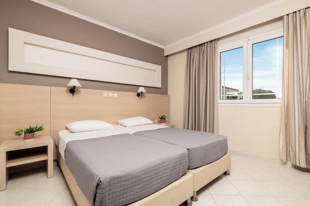 Karras Hotel — Hotel rooms in Laganas, Ionian Islands