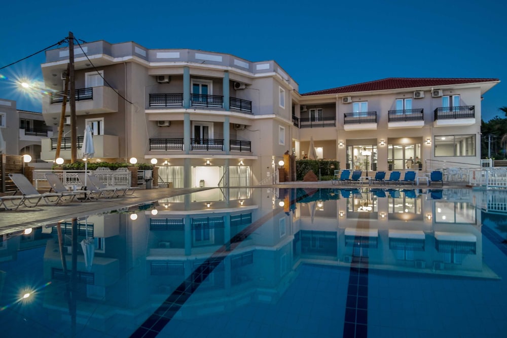 Karras Hotel — Swimming pool in Laganas, Ionian Islands