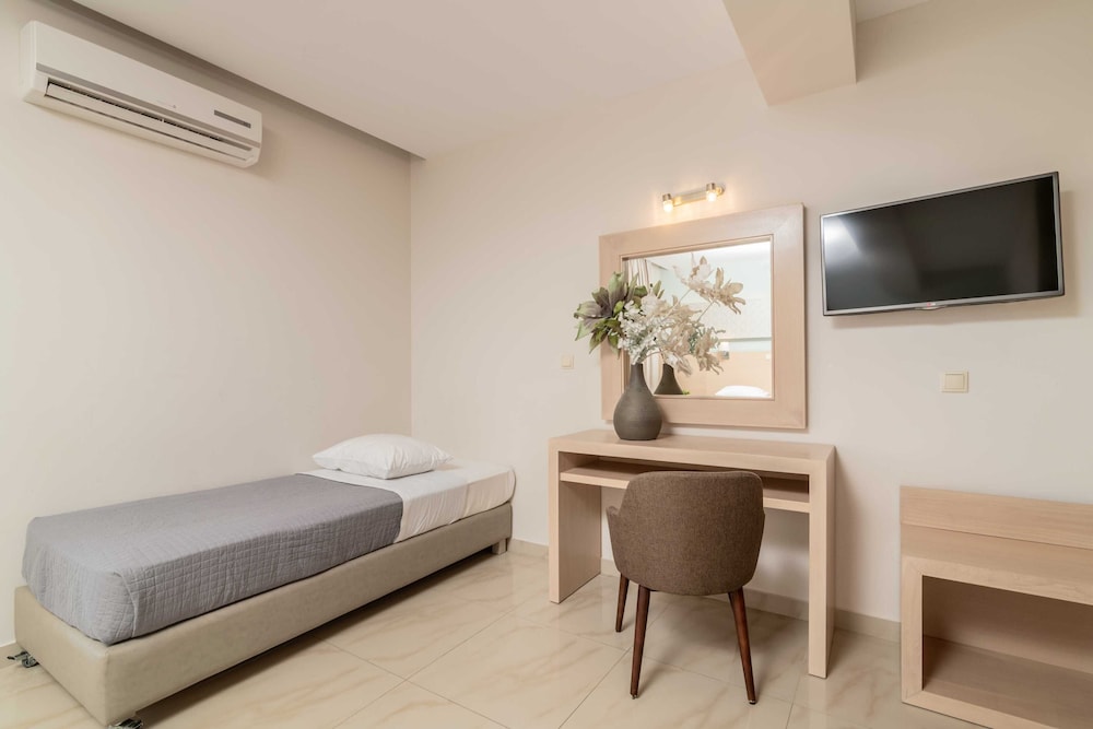 Karras Hotel — Hotel rooms in Laganas, Ionian Islands