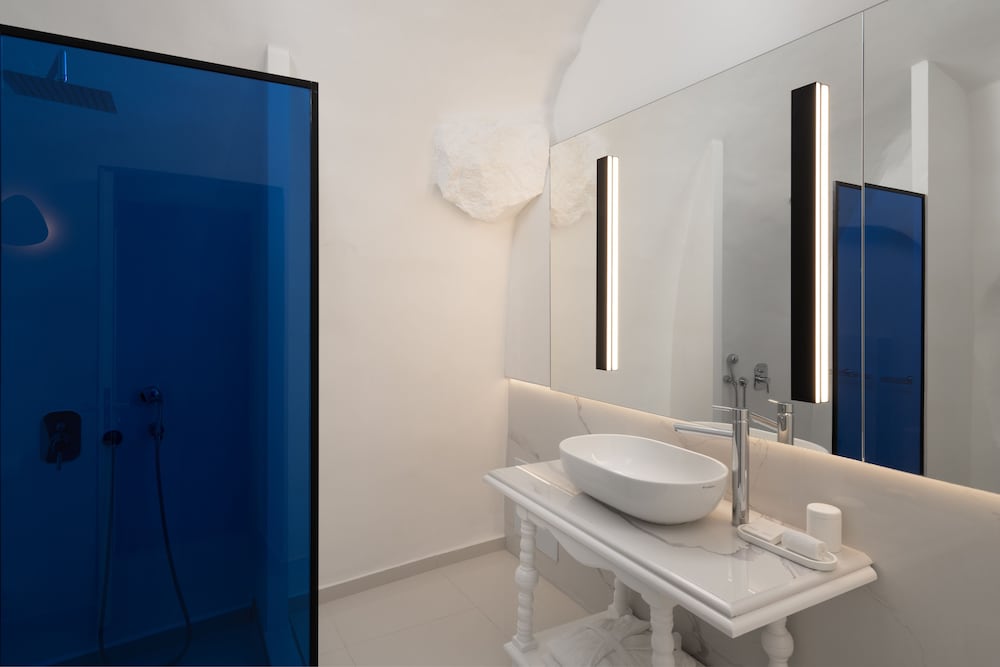 Villaki Oia — Hotel rooms in Oia, South Aegean