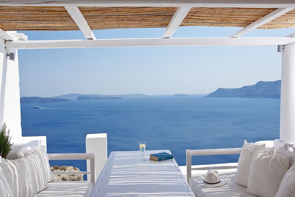 Villaki Oia — Attractions in the area in Oia, South Aegean