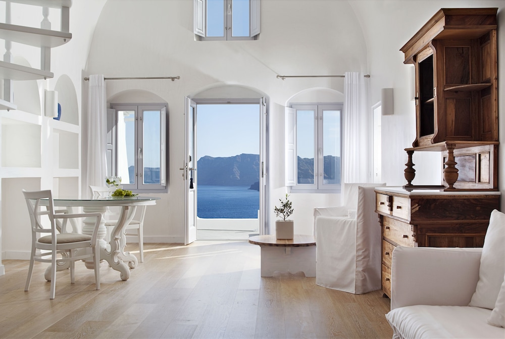 Villaki Oia — Hotel rooms in Oia, South Aegean