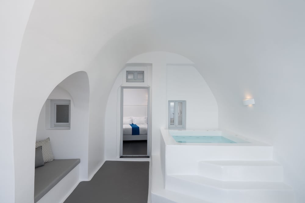 Villaki Oia — Hotel rooms in Oia, South Aegean