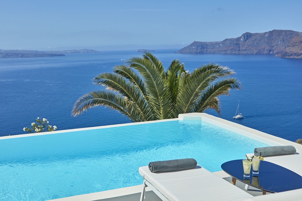 Villaki Oia — Swimming pool in Oia, South Aegean