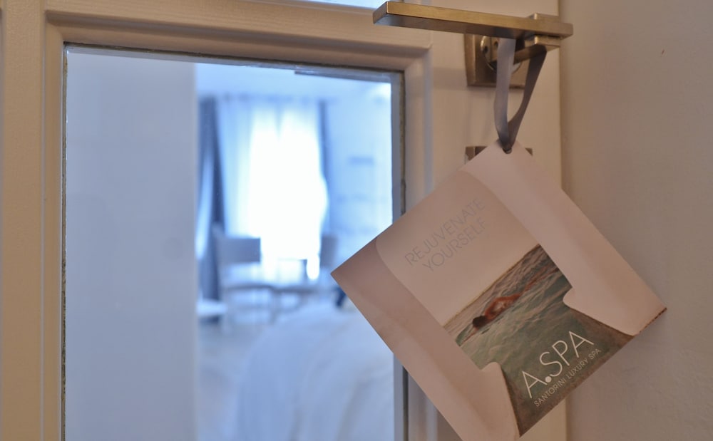 Katikies Santorini – Gea House – The Leading Hotels of the World — Hotel rooms in Oia, South Aegean