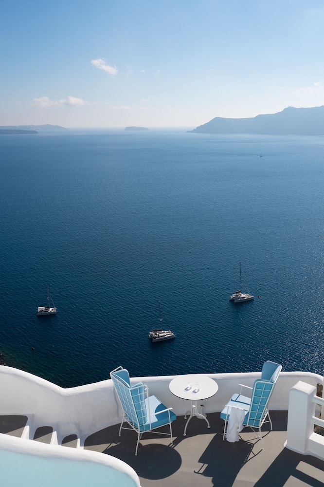 Katikies Santorini – Gea House – The Leading Hotels of the World — Attractions in the area in Oia, South Aegean