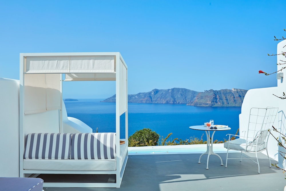Katikies Santorini – Gea House – The Leading Hotels of the World — Hotel rooms in Oia, South Aegean