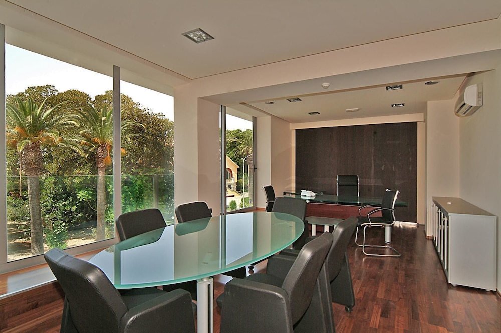 Kos Aktis Art Hotel — Hotel building in Kos Town, South Aegean