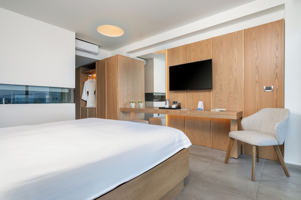 Kos Aktis Art Hotel — Hotel rooms in Kos Town, South Aegean